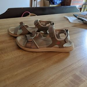 Columbia Women's Sandals Size 5